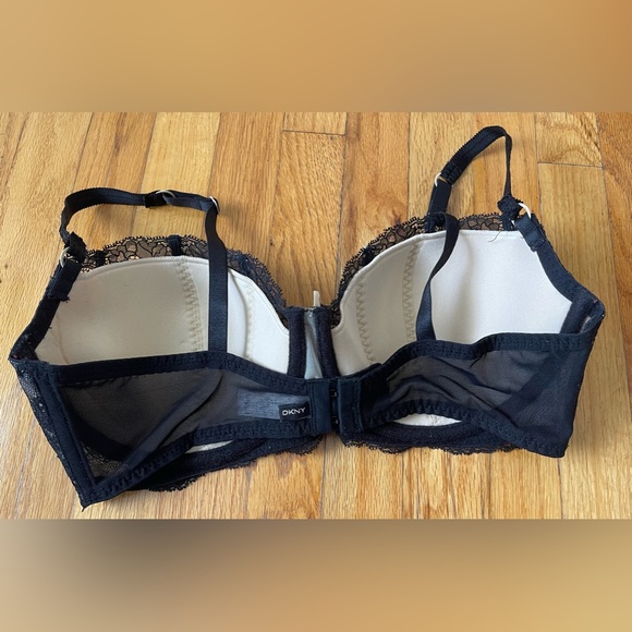 DKNY black lacy balconette bra sz 36D - Picture 2 of 5